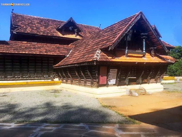Pazhoor Sree Mahavishnu Temple near Arayal Resorts Manjoora